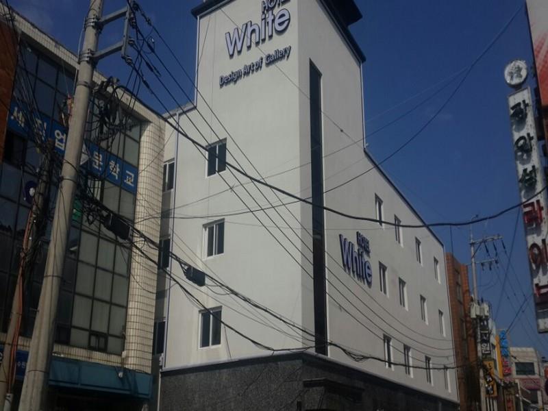 White Hotel Suwon Exteriér fotografie