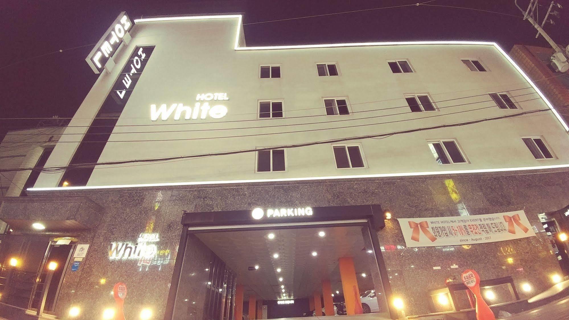 White Hotel Suwon Exteriér fotografie