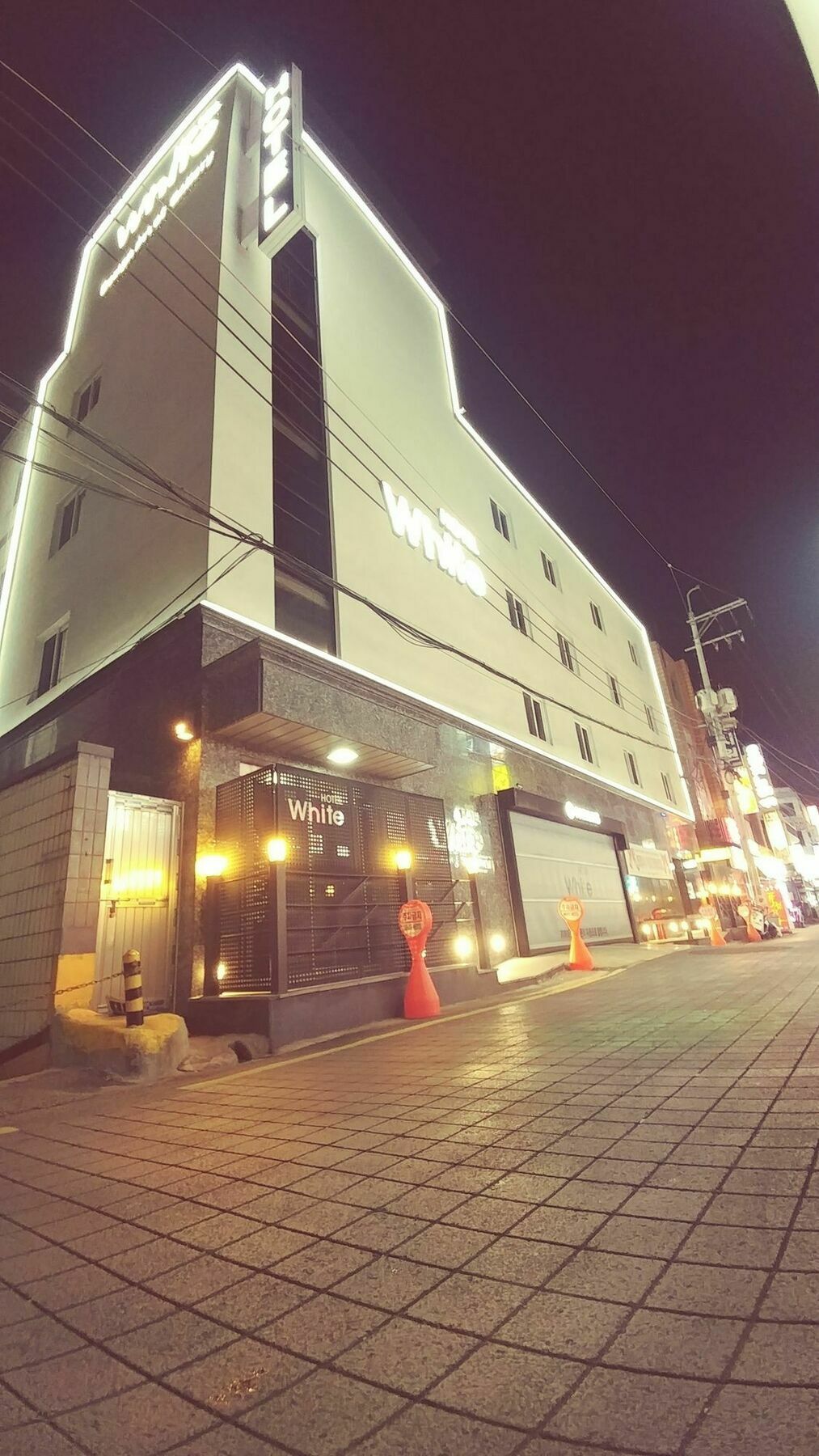 White Hotel Suwon Exteriér fotografie